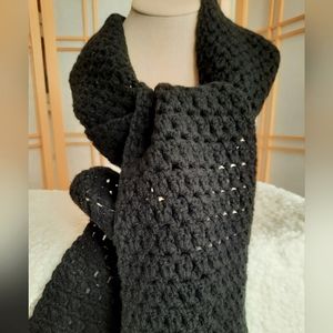 Banana Republic Lambswool Crochet Muffler/Scarf